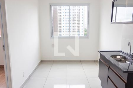 Sala/Cozinha de apartamento para alugar com 1 quarto, 24m² em Jardim Prudência, São Paulo