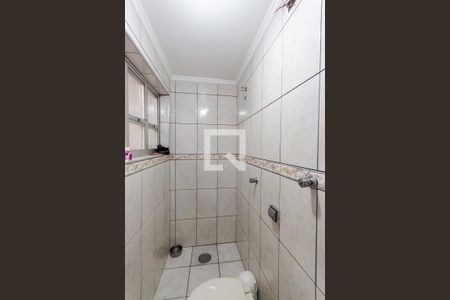 Banheiro de casa à venda com 3 quartos, 249m² em Vila Camilopolis, Santo André