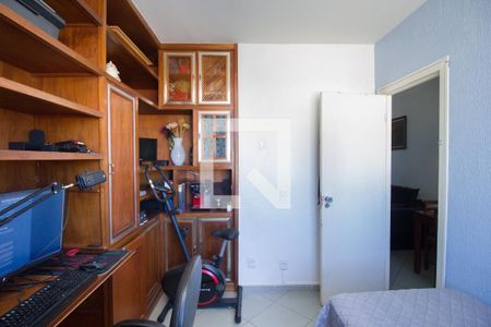 Quarto 1 de apartamento para alugar com 3 quartos, 90m² em Floresta, Belo Horizonte