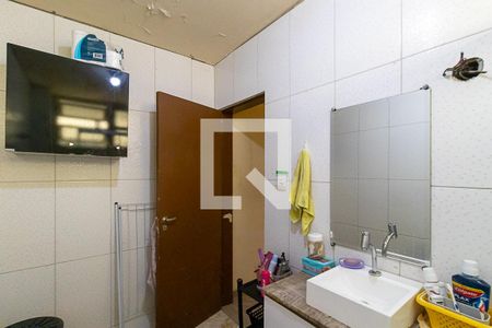 Banheiro de apartamento à venda com 1 quarto, 35m² em Centro, Campinas