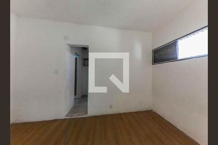 Quarto de apartamento para alugar com 1 quarto, 60m² em Vila Treze de Maio, Nova Iguaçu