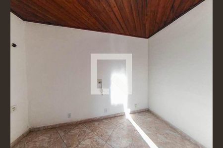 Sala de apartamento para alugar com 1 quarto, 60m² em Vila Treze de Maio, Nova Iguaçu