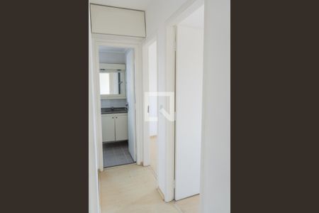 Banheiro de apartamento à venda com 2 quartos, 54m² em Jardim Cláudia, São Paulo