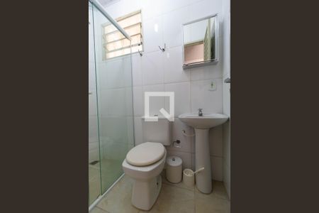 Studio para alugar com 30m², 1 quarto e sem vaga Studio para alugar com 30m², 1 quarto e sem vagaBanheiro
