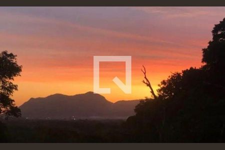 Casa à venda com 3 quartos, 170m² em Vargem Grande, Rio de Janeiro