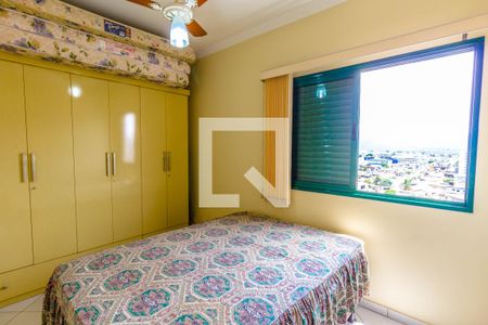 Suíte 1 de apartamento para alugar com 4 quartos, 280m² em Guilhermina, Praia Grande