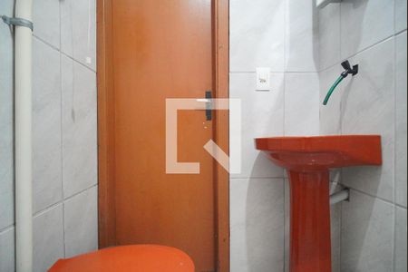 Banheiro de apartamento para alugar com 1 quarto, 40m² em Santos Dumont, São Leopoldo