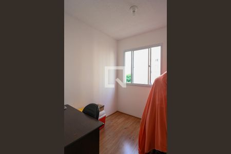 Quarto de apartamento à venda com 2 quartos, 34m² em Parque Fongaro, São Paulo