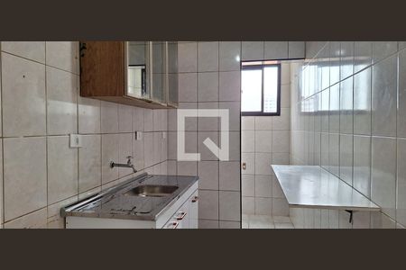 Cozinha  de apartamento para alugar com 1 quarto, 50m² em Vila Tupi, Praia Grande