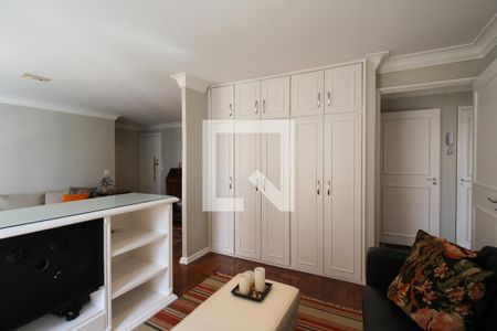 Sala/Quarto de apartamento para alugar com 2 quartos, 125m² em Itaim Bibi, São Paulo