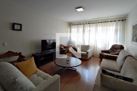 Sala de Estar de apartamento à venda com 3 quartos, 143m² em Centro, Campinas