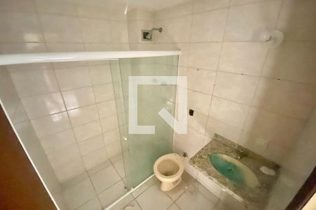 Banheiro de apartamento à venda com 1 quarto, 72m² em Catete, Rio de Janeiro