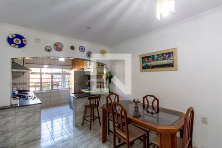 Sala de Jantar  de casa à venda com 3 quartos, 300m² em Vila Carmosina, São Paulo
