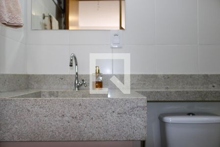 Apartamento à venda com 140m², 2 quartos e 1 vaga Apartamento à venda com 140m², 2 quartos e 1 vagaBanheiro da Suíte