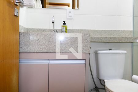 Apartamento à venda com 140m², 2 quartos e 1 vaga Apartamento à venda com 140m², 2 quartos e 1 vagaBanheiro Social