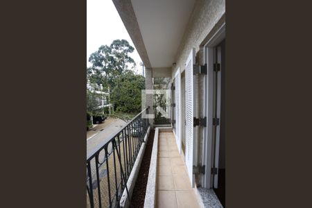 varanda do quarto 1 e 2 de casa à venda com 3 quartos, 300m² em Jardim Viana, São Paulo