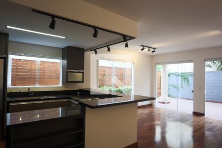 cozinha americana de casa à venda com 3 quartos, 300m² em Jardim Viana, São Paulo