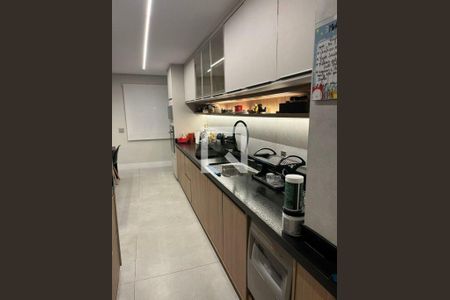 Apartamento à venda com 3 quartos, 158m² em Moema, São Paulo