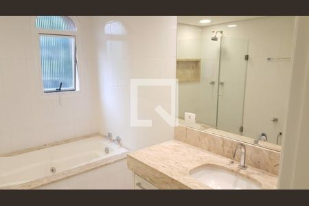 Apartamento à venda com 200m², 3 quartos e 4 vagas