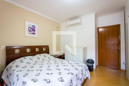 Quarto de casa à venda com 3 quartos, 136m² em Vila Valparaiso, Santo André