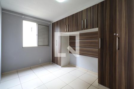 Quarto 1 de apartamento à venda com 2 quartos, 44m² em Parque São Vicente, Santo André