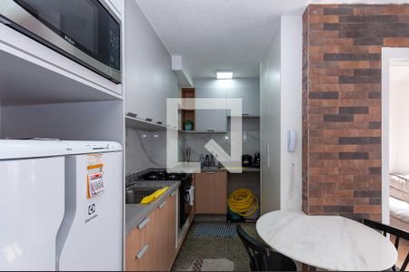 Cozinha de apartamento para alugar com 2 quartos, 38m² em Várzea da Barra Funda, São Paulo
