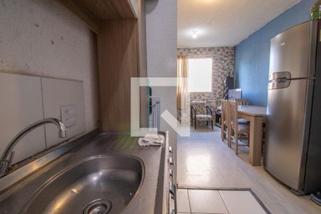 Cozinha de apartamento à venda com 2 quartos, 42m² em Jardim Dona Leopoldina, Porto Alegre