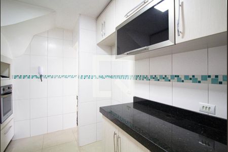 Cozinha de casa de condomínio à venda com 2 quartos, 79m² em Vila Carmosina, São Paulo