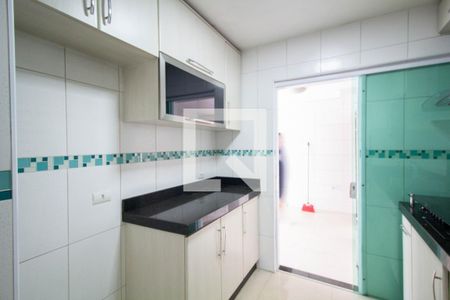 Cozinha de casa de condomínio à venda com 2 quartos, 79m² em Vila Carmosina, São Paulo