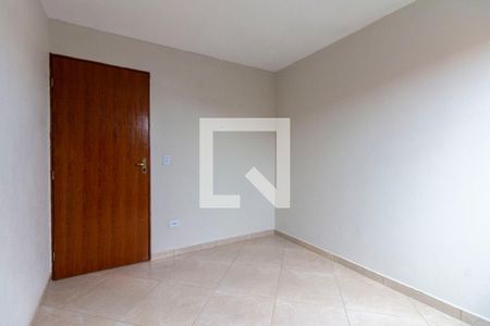 Quarto 1 de casa para alugar com 2 quartos, 33m² em Jardim Ruth, São Paulo