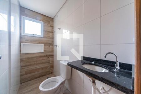 Banheiro social de apartamento à venda com 2 quartos, 107m² em Vila Alice, Santo André