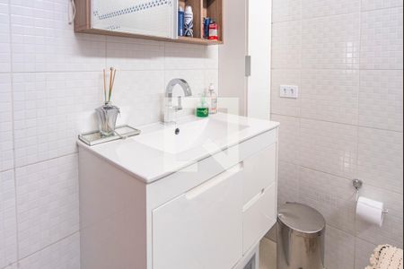 Banheiro  de casa à venda com 3 quartos, 300m² em Parque das Nações, Santo André