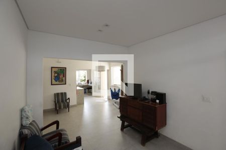 Casa à venda com 360m², 3 quartos e 2 vagasSala