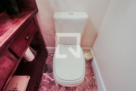 Lavabo de apartamento para alugar com 3 quartos, 180m² em Petrópolis, Porto Alegre