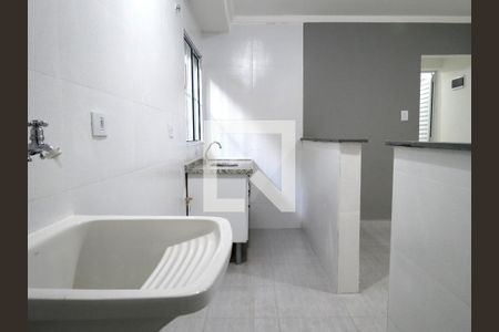 Sala e Cozinha de casa de condomínio para alugar com 1 quarto, 30m² em Chácara Inglesa, São Paulo