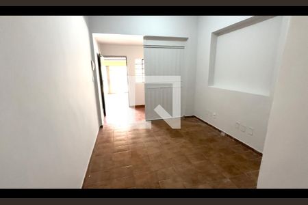 Casa para alugar com 16m², 1 quarto e 1 vagaSala