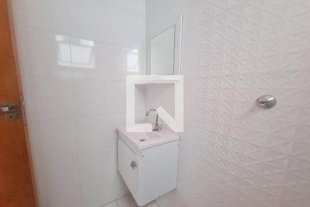 Banheiro de apartamento à venda com 2 quartos, 45m² em Jardim Piqueroby, São Paulo