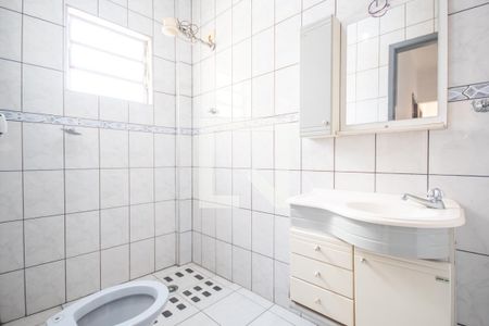 Casa à venda com 132m², 3 quartos e 2 vagas Casa à venda com 132m², 3 quartos e 2 vagasBanheiro 1