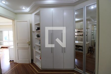 Closet da suíte 1 de casa à venda com 5 quartos, 800m² em Morumbi, São Paulo