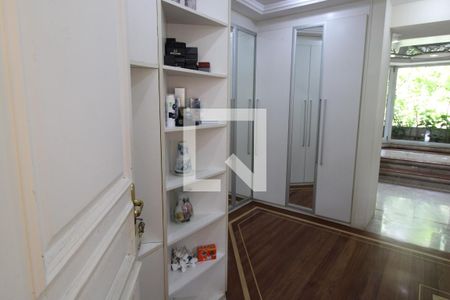 Closet da suíte 1 de casa à venda com 5 quartos, 800m² em Morumbi, São Paulo