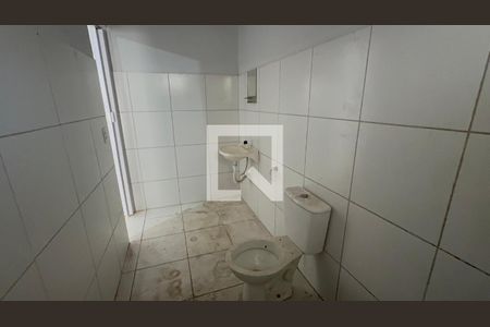 Banheiro de casa para alugar com 1 quarto, 16m² em Setor Central, Goiânia