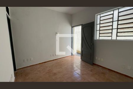 Quarto de casa para alugar com 1 quarto, 16m² em Setor Central, Goiânia