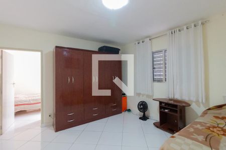 Quarto 1 de casa à venda com 3 quartos, 60m² em Vila Carmosina, São Paulo