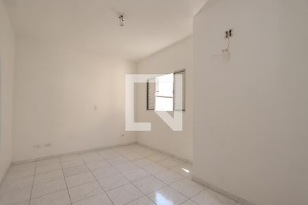 Quarto 1 de casa para alugar com 2 quartos, 62m² em Vila Califórnia, São Paulo