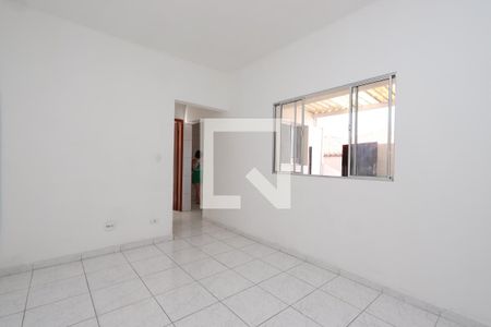 Sala de casa para alugar com 2 quartos, 62m² em Vila Califórnia, São Paulo