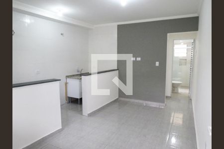 Sala e Cozinha  de casa de condomínio para alugar com 1 quarto, 29m² em Chácara Inglesa, São Paulo