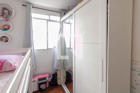 Quarto 1 de apartamento para alugar com 2 quartos, 52m² em Camargos, Belo Horizonte