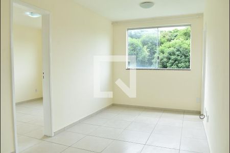 Sala de apartamento para alugar com 3 quartos, 56m² em Campo Grande, Rio de Janeiro
