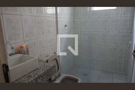 Banheiro de casa à venda com 2 quartos, 70m² em Vila Jeriva, Jundiaí