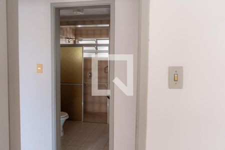 Apartamento à venda com 97m², 2 quartos e 2 vagas Apartamento à venda com 97m², 2 quartos e 2 vagasBanheiro